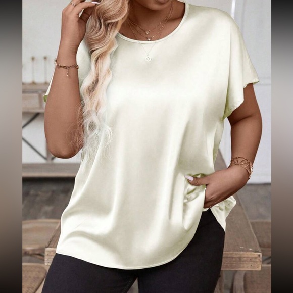 Luxe green round neck casual satin top - Picture 14 of 14